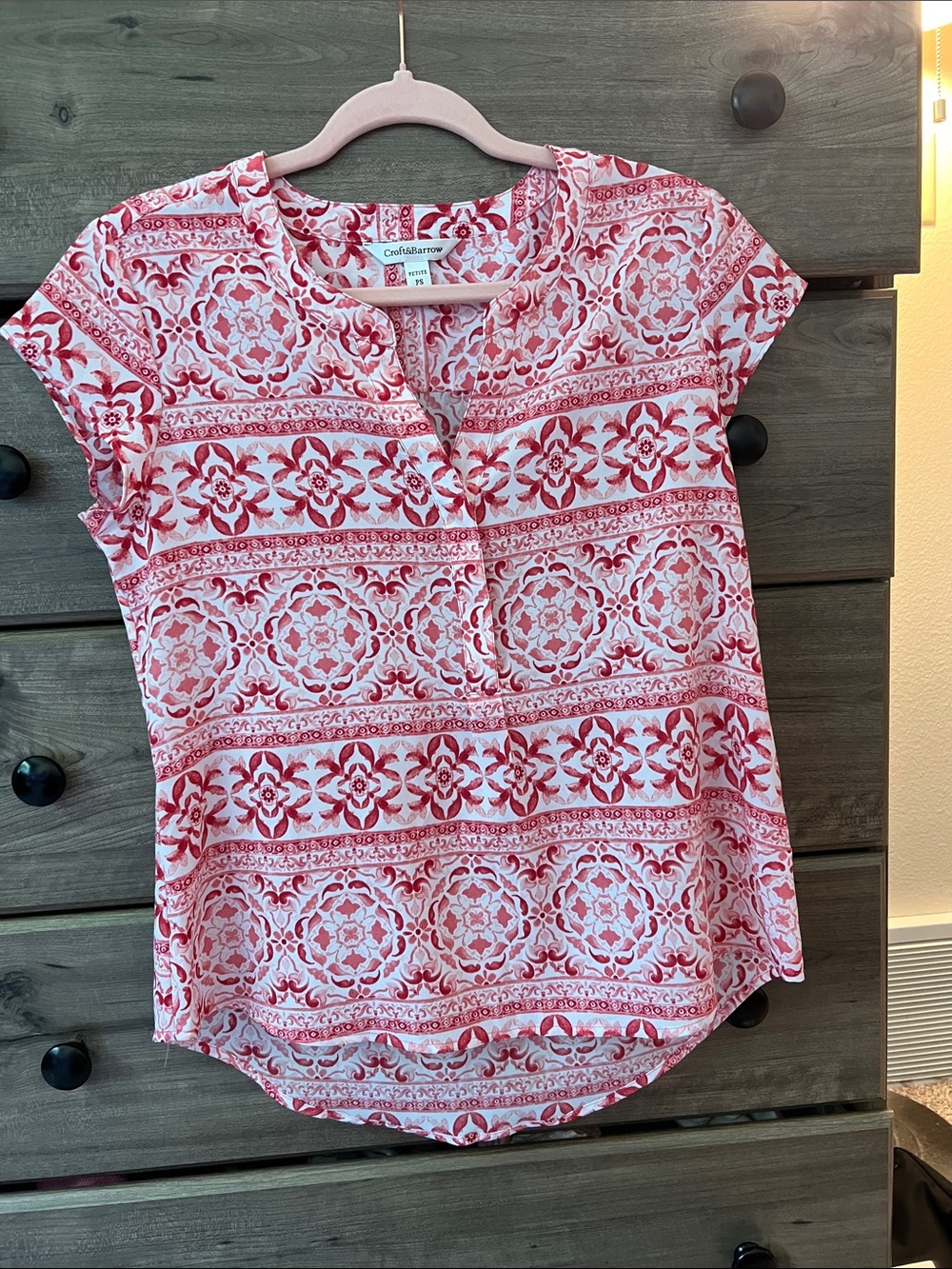 Croft & Barrow Red and White Printed Short-Sleeve Blouse